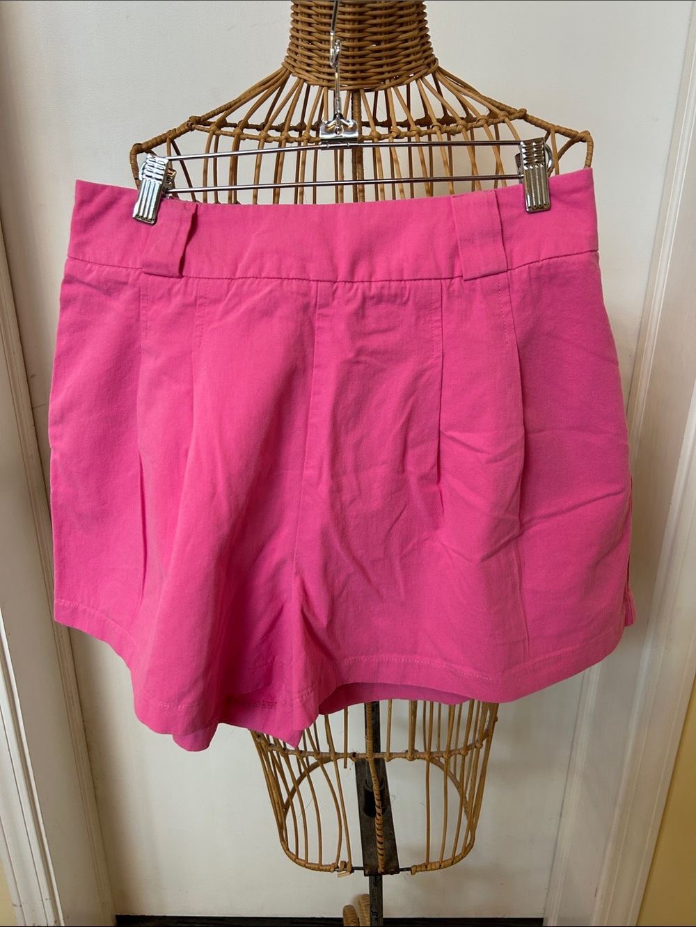 ODDY Hot Pink Pleated High-Waist Shorts